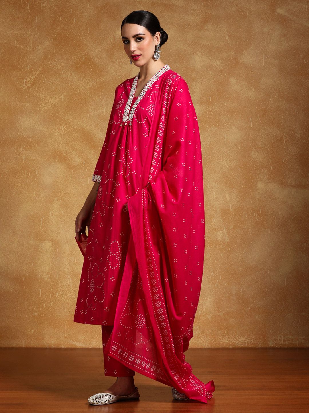 Dhiyona VA Women's Bandhani Printed Regular Kurta with Trousers & With Dupatta