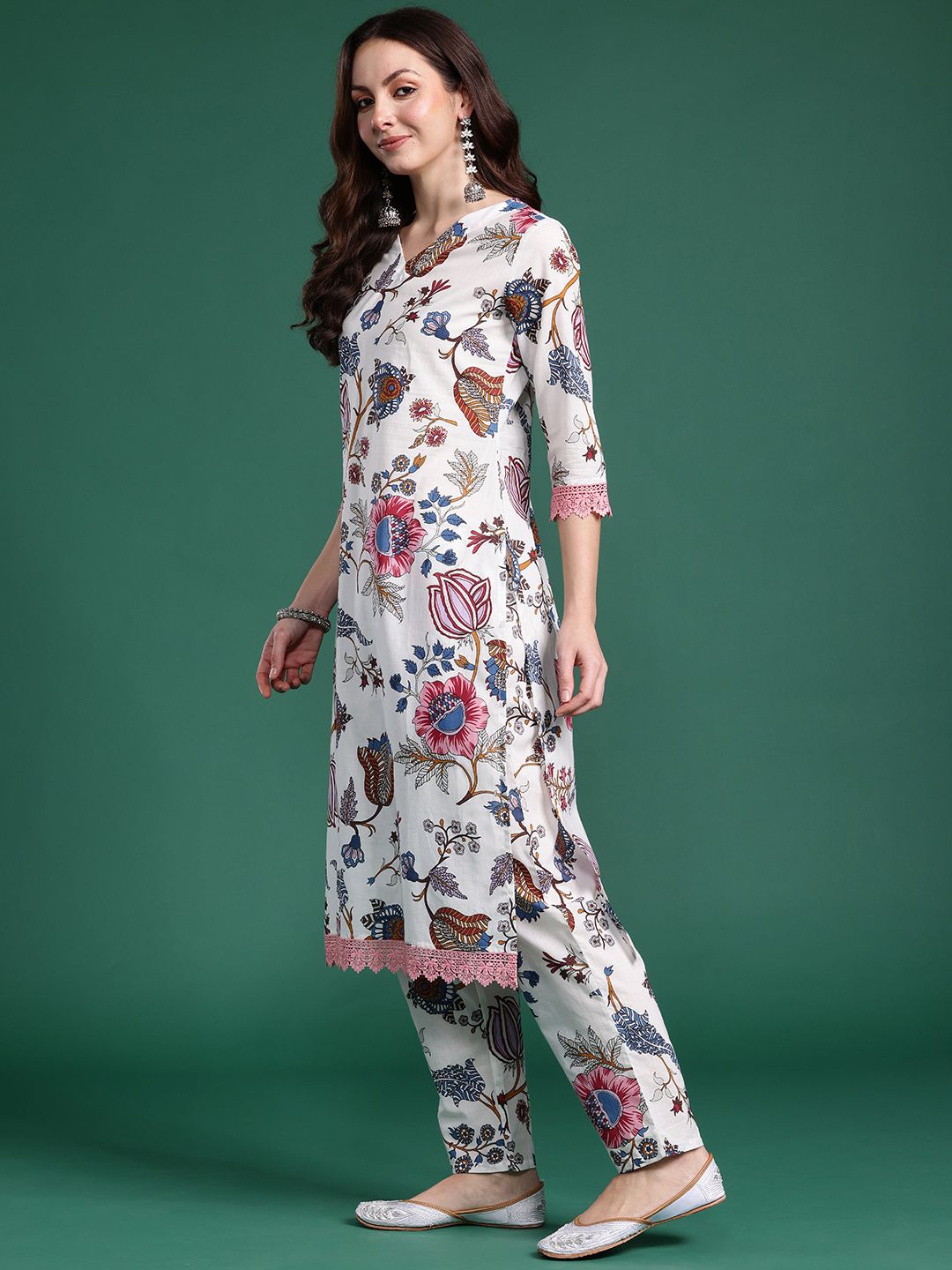 Dhiyona IE Floral Printed Regular Pure Cotton Kurta with Trousers