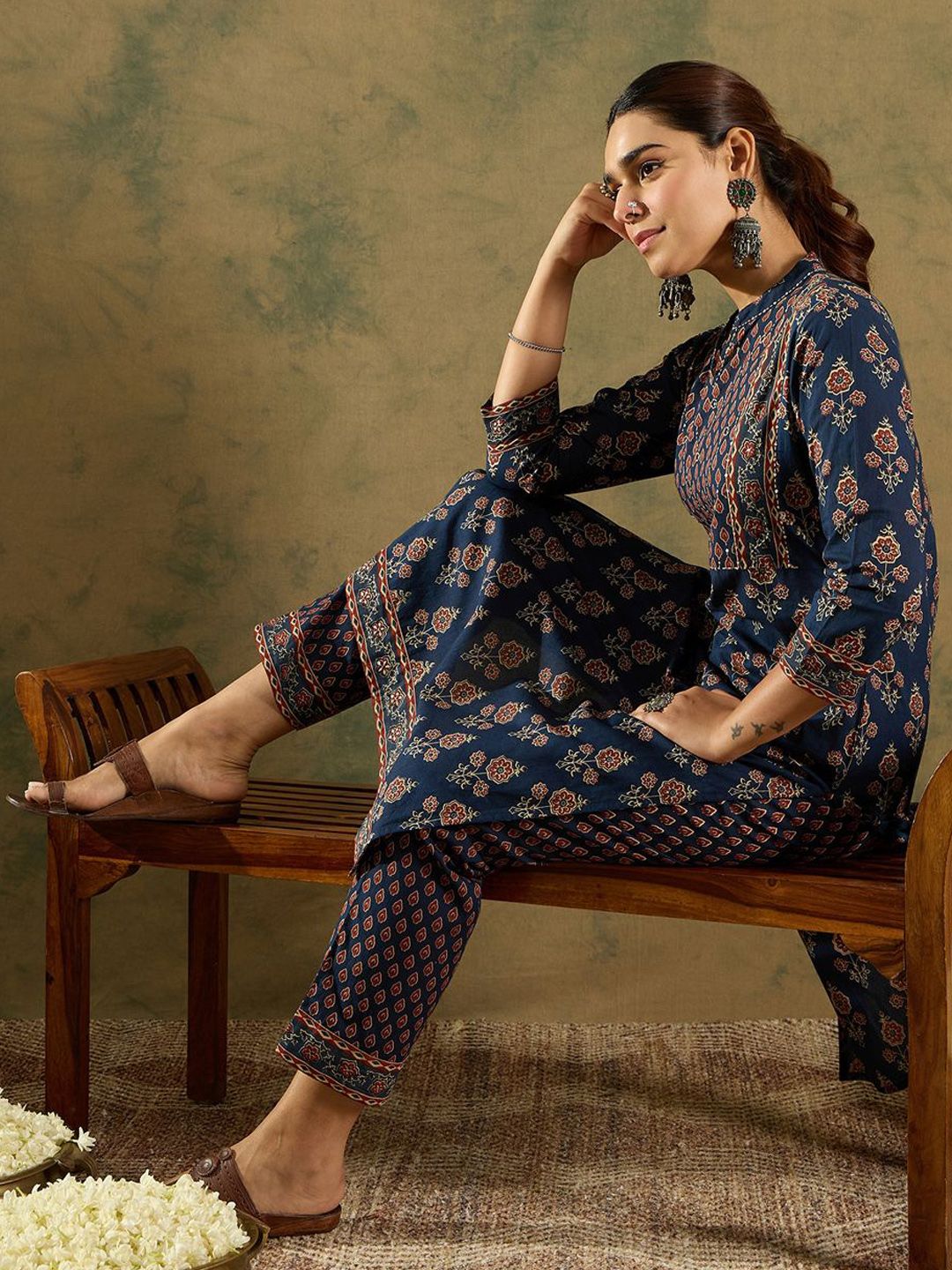 Dhiyona IE Ethnic Motifs Printed Pure Cotton Kurta With Trousers