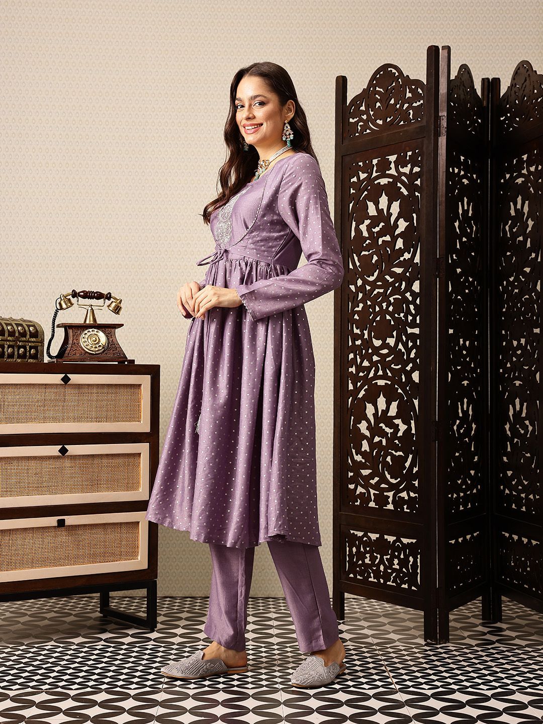 Dhiyona PD Women Printed Regular Jashn Kurta with Trousers & With Dupatta