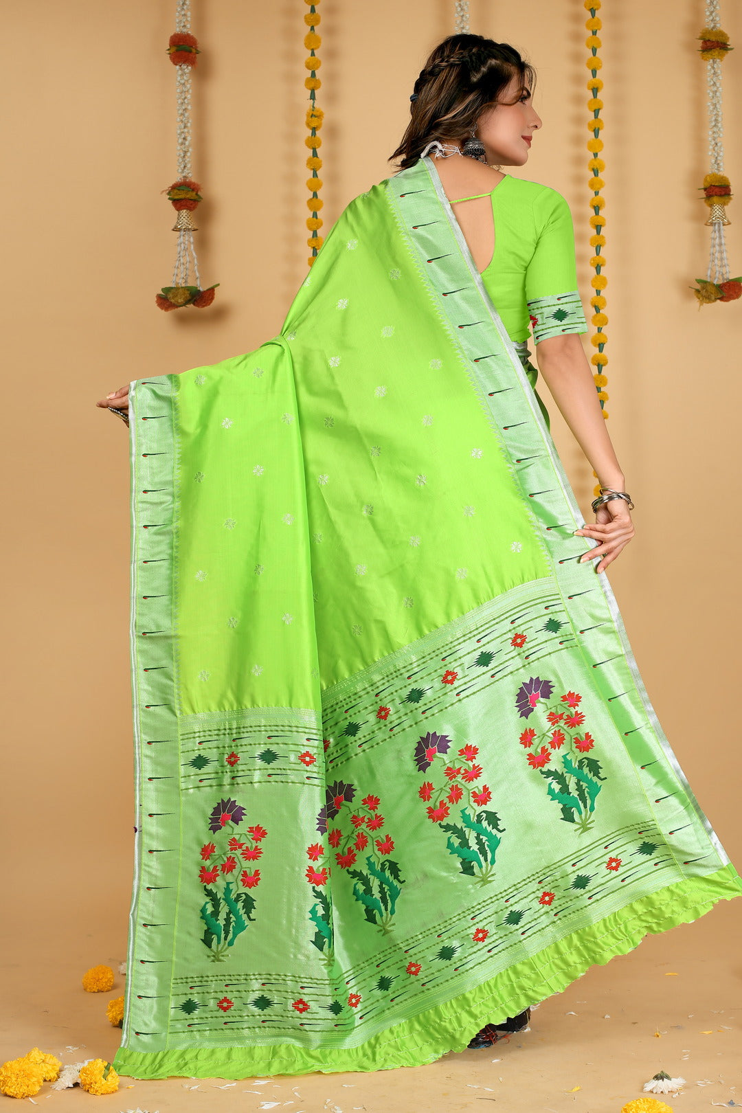 Dhiyona GR Women's Mastani 2 Light Green Zari Paithani Silk Saree