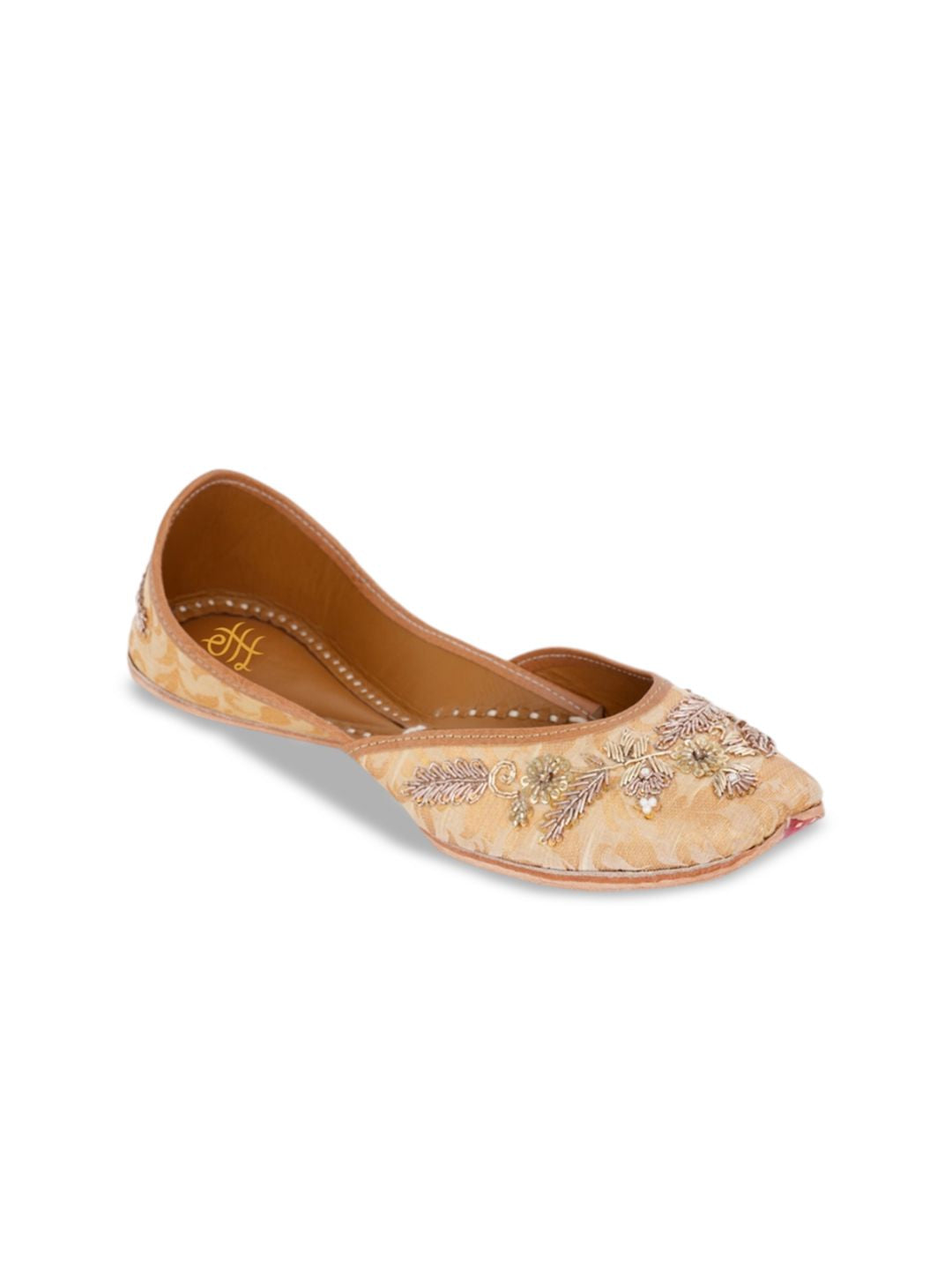 Dhiyona HOP Women Embroidered Slip-On Mojaris