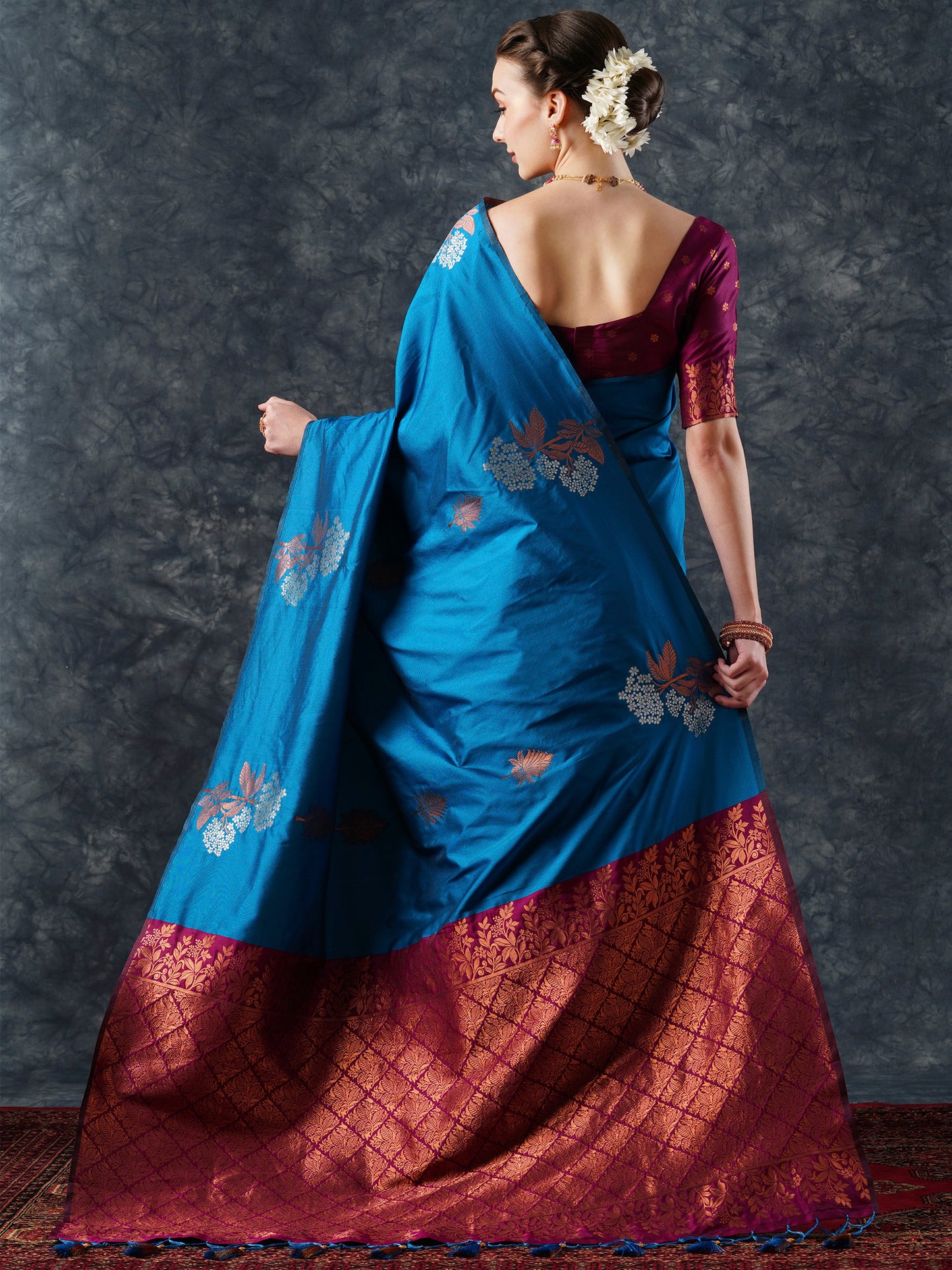 Women's Silk Blend Blue Woven Design Designer Saree With Blouse Piece