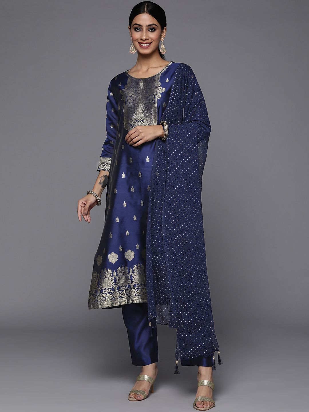 Dhiyona VA Women's Blue Kurta with Trousers & With Dupatta
