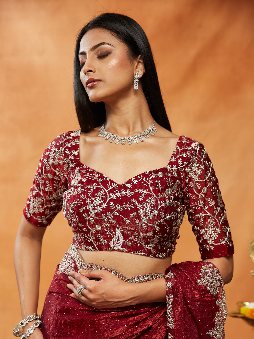 Dhiyona KS Women's Embellished Embroidered Sequinned Saree