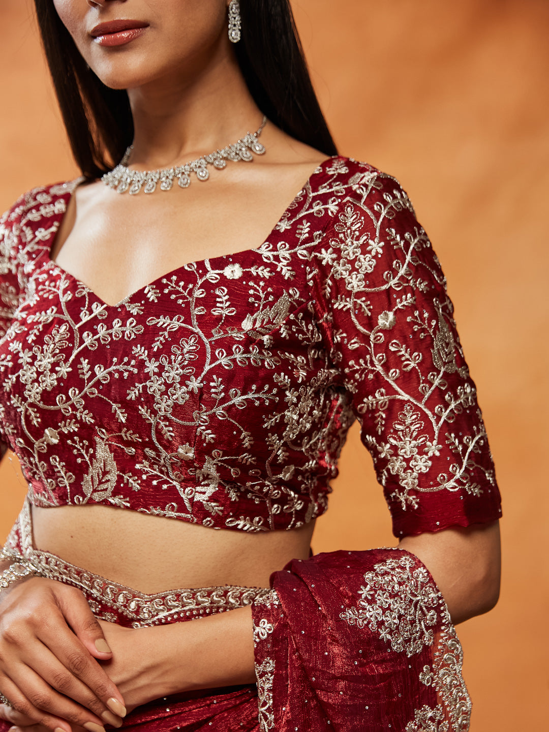 Dhiyona KS Women's Embellished Embroidered Sequinned Saree