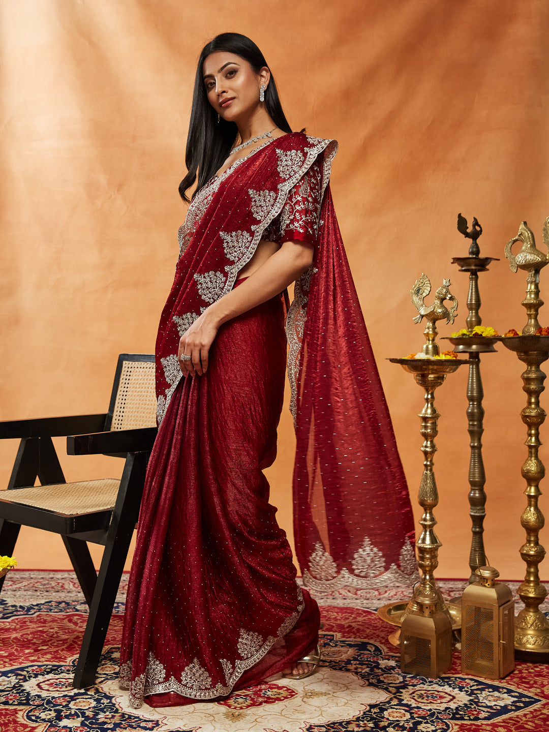 Dhiyona KS Women's Embellished Embroidered Sequinned Saree