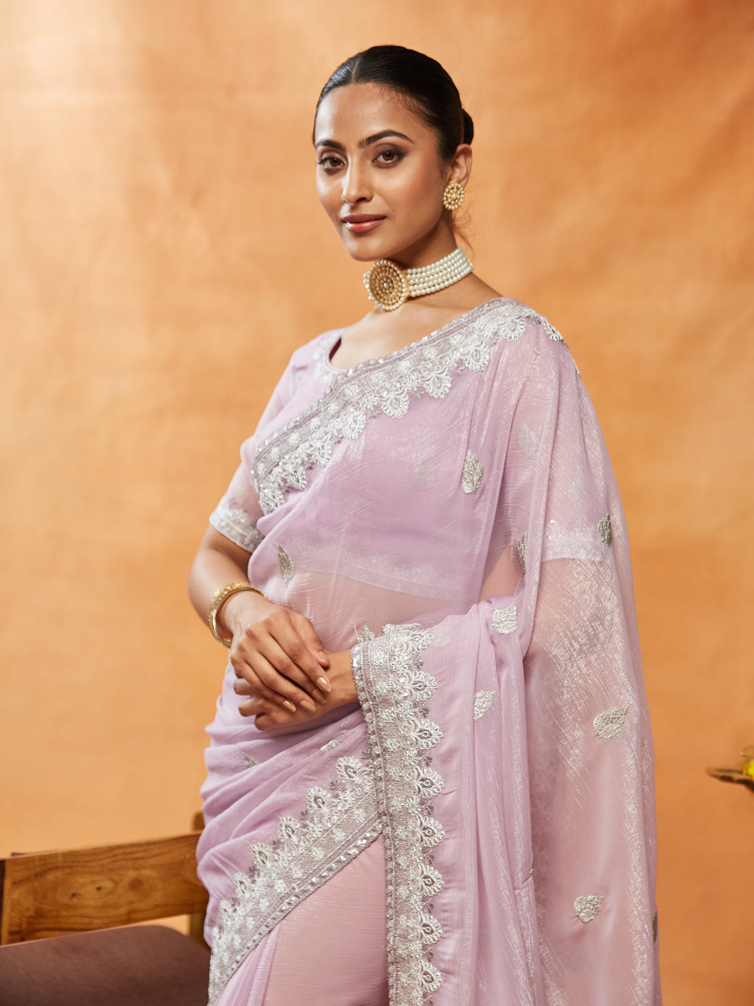 Dhiyona KS Women's Floral Embroidered Silk Saree