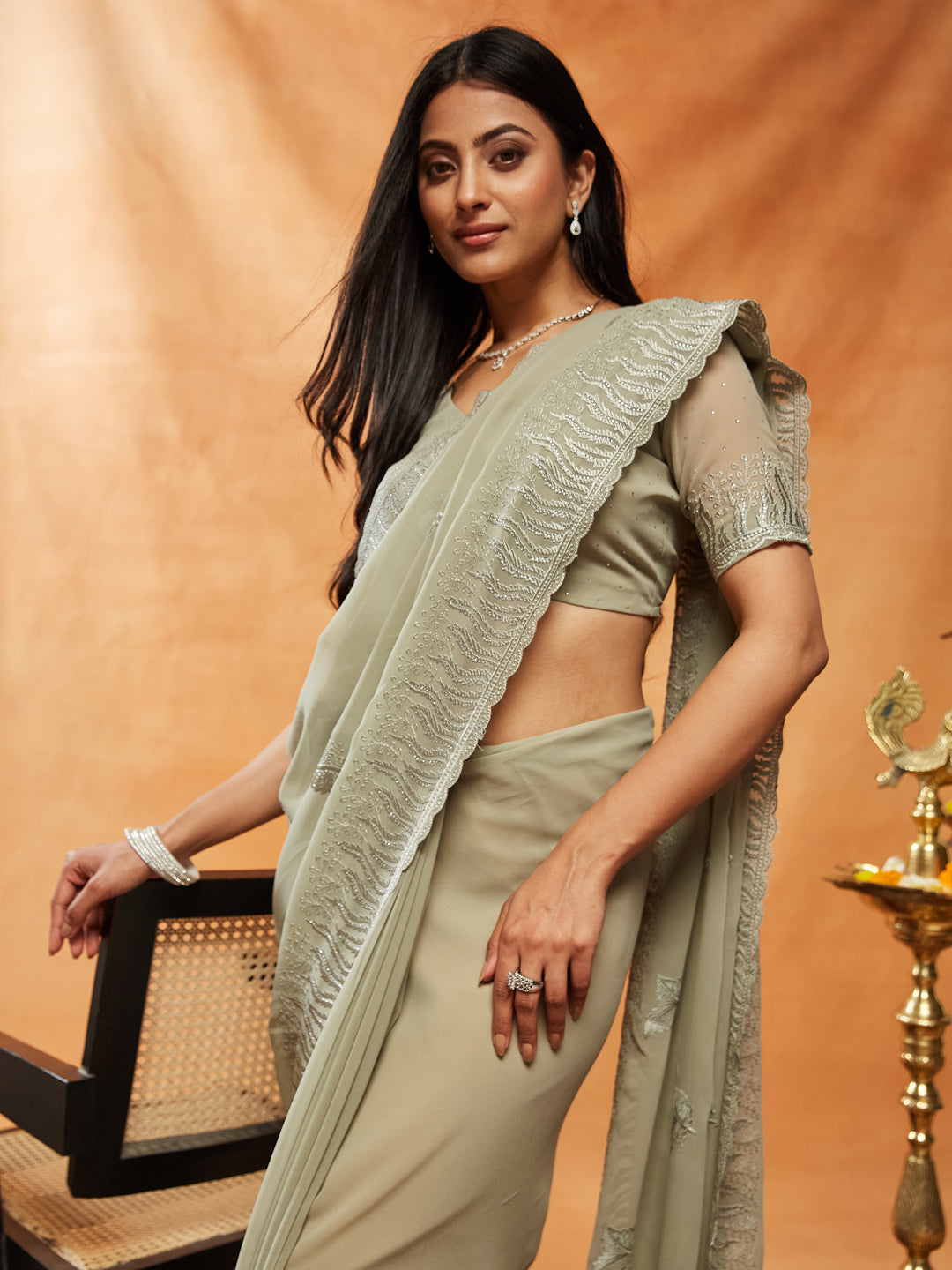 Dhiyona KS Women's Embellished Embroidered Saree