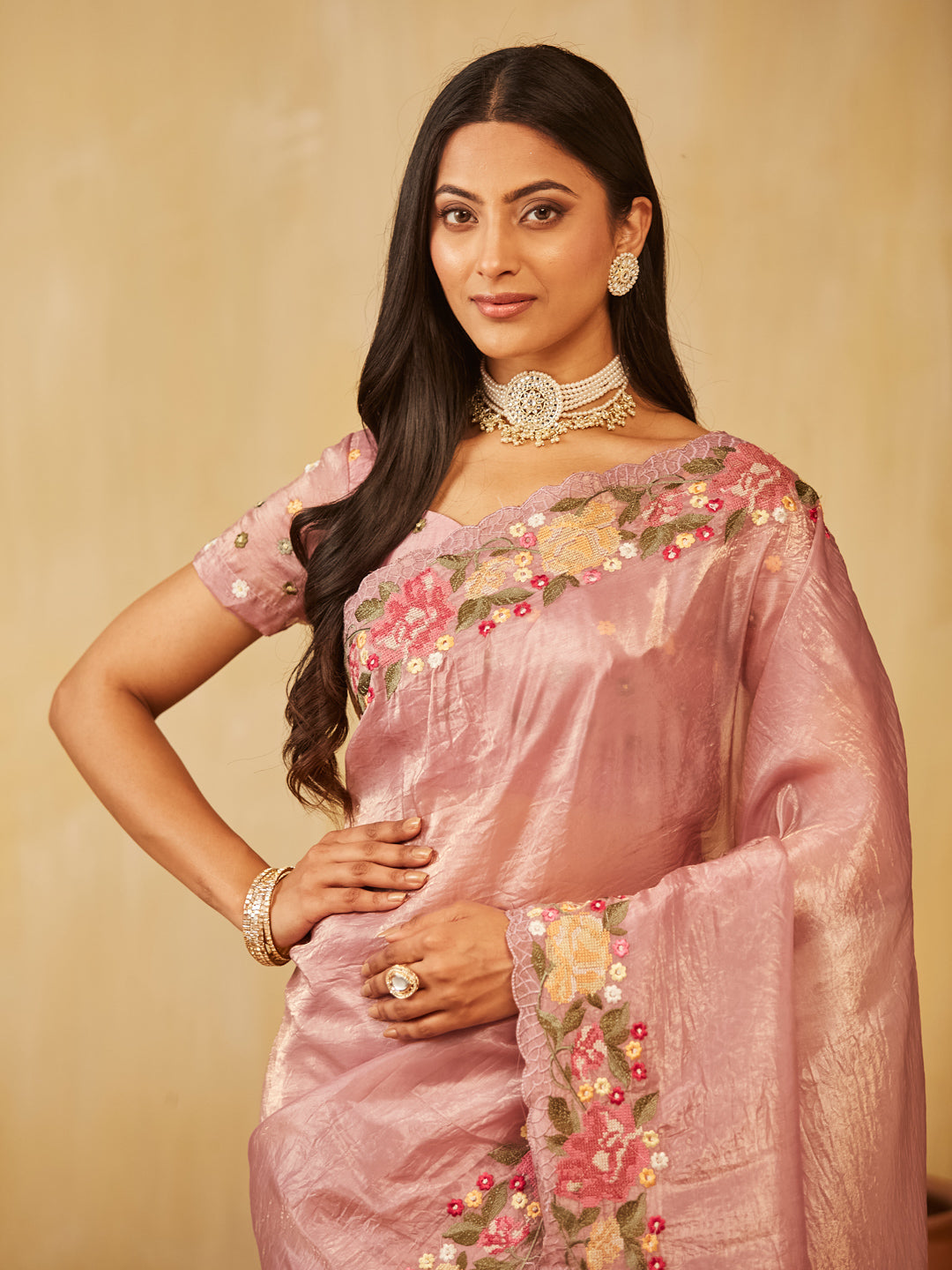 Dhiyona KS Women's Solid Embroidered Organza Saree