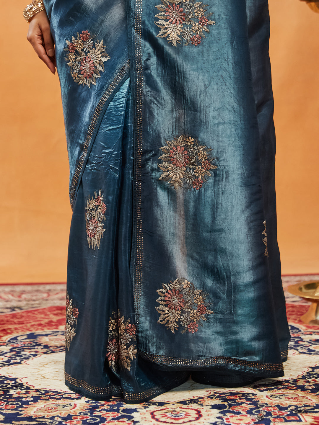 Dhiyona KS Women's Floral Embroidered Beads and Stones Saree