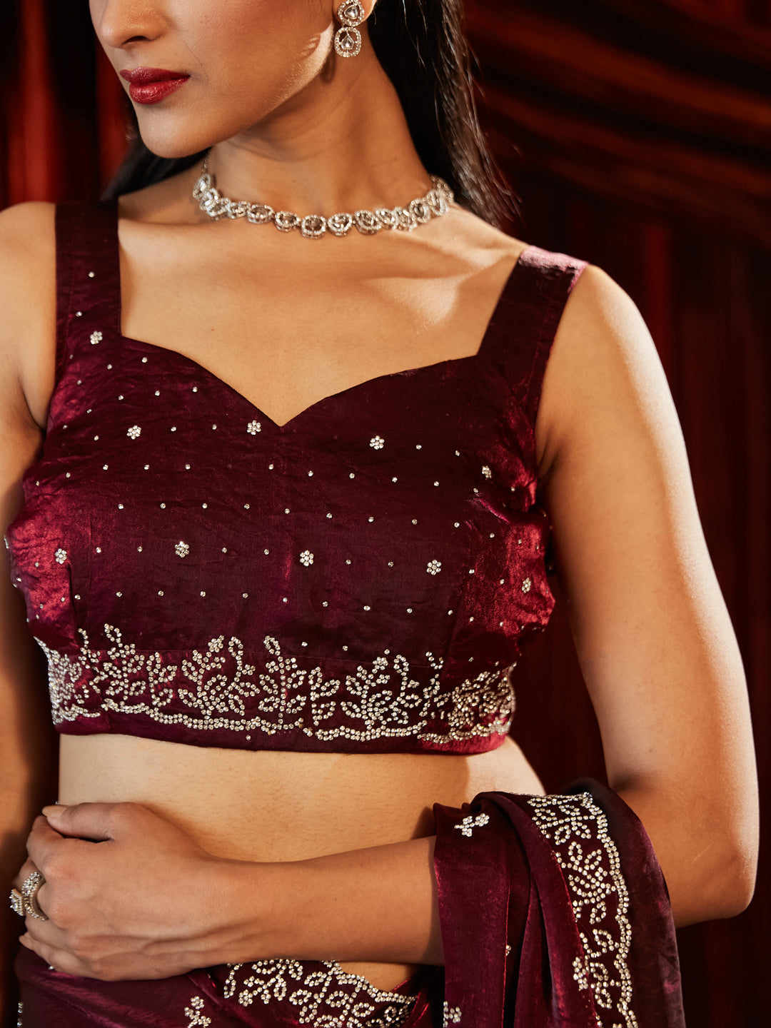 Dhiyona KS Women's Embellished Embroidered Saree