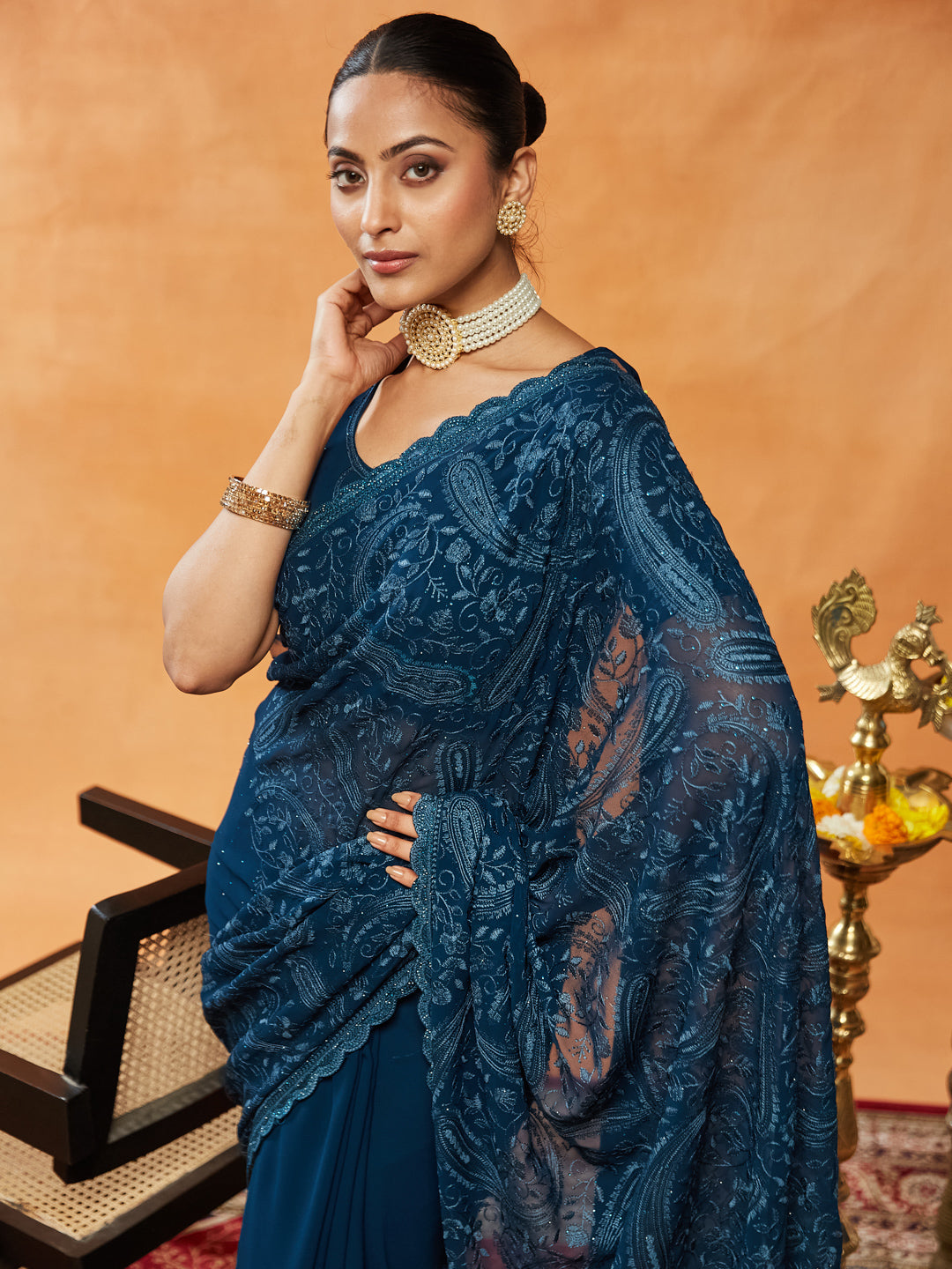 Dhiyona KS Women's Woven Design Embroidered Pure Georgette Saree