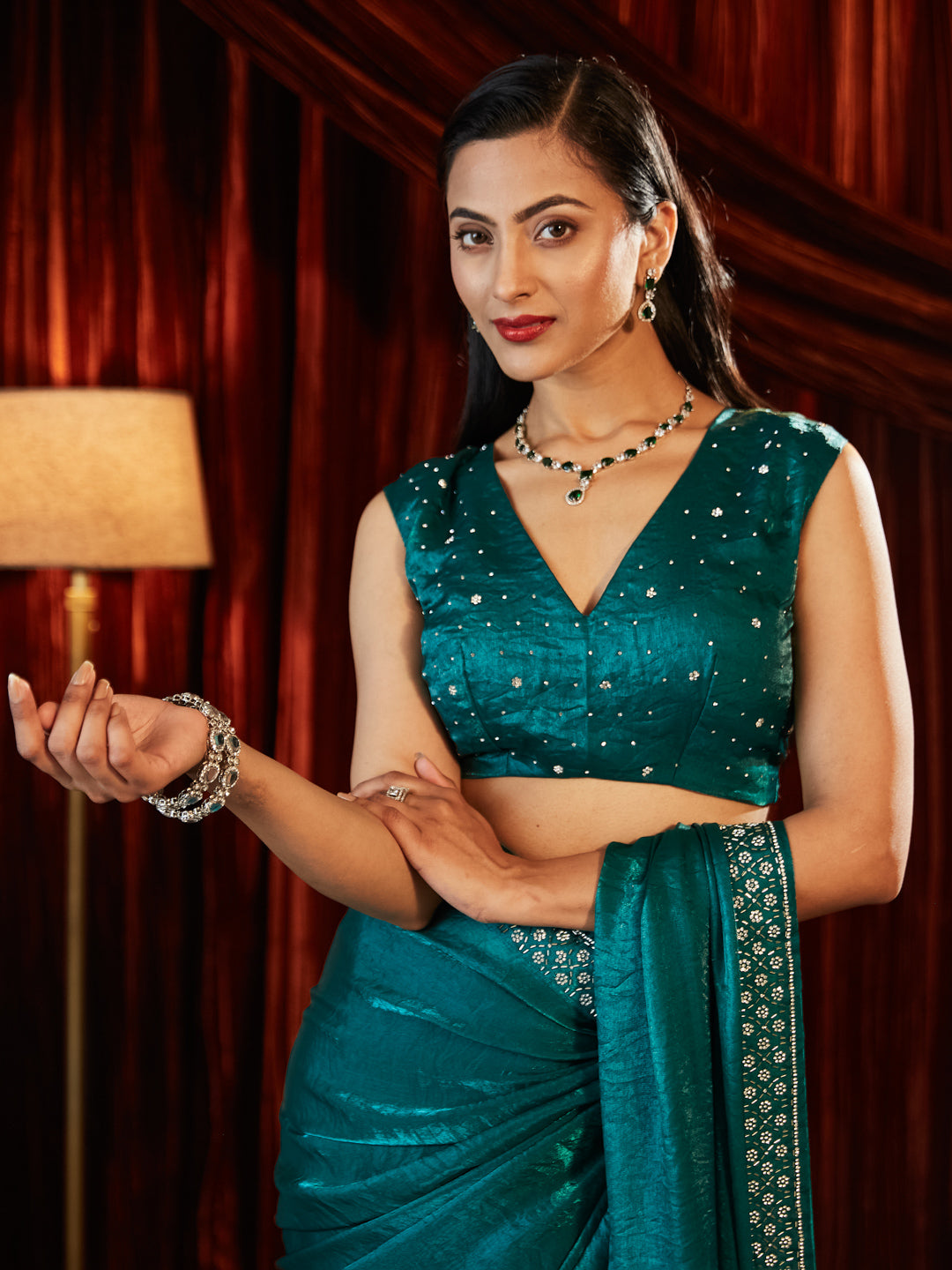 Dhiyona KS Women's Beads and Stones Embellished Saree