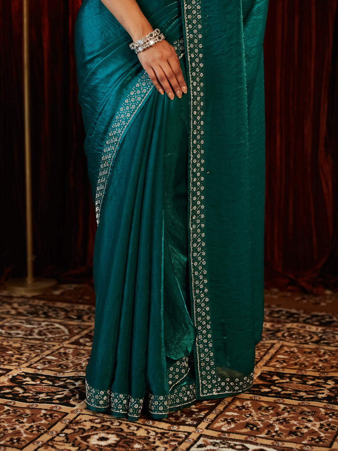 Dhiyona KS Women's Beads and Stones Embellished Saree