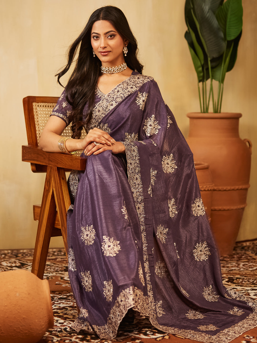 Dhiyona KS Women's Floral Embroidered Pure Chiffon Saree