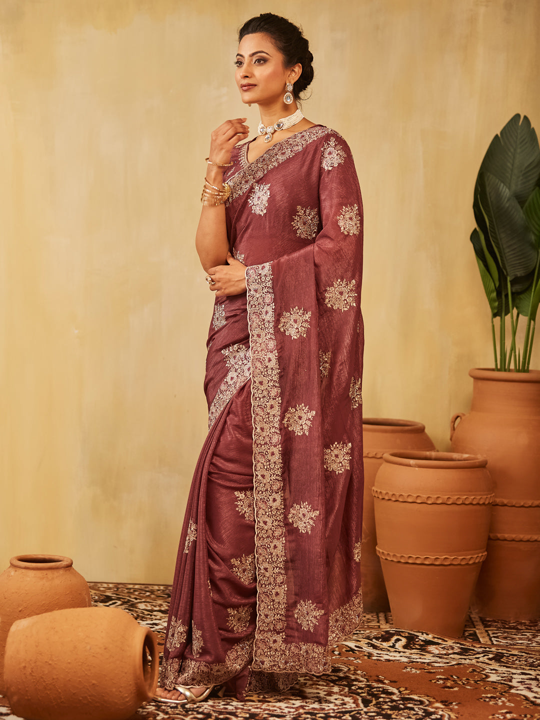 Dhiyona KS Women's Floral Embroidered Pure Chiffon Saree