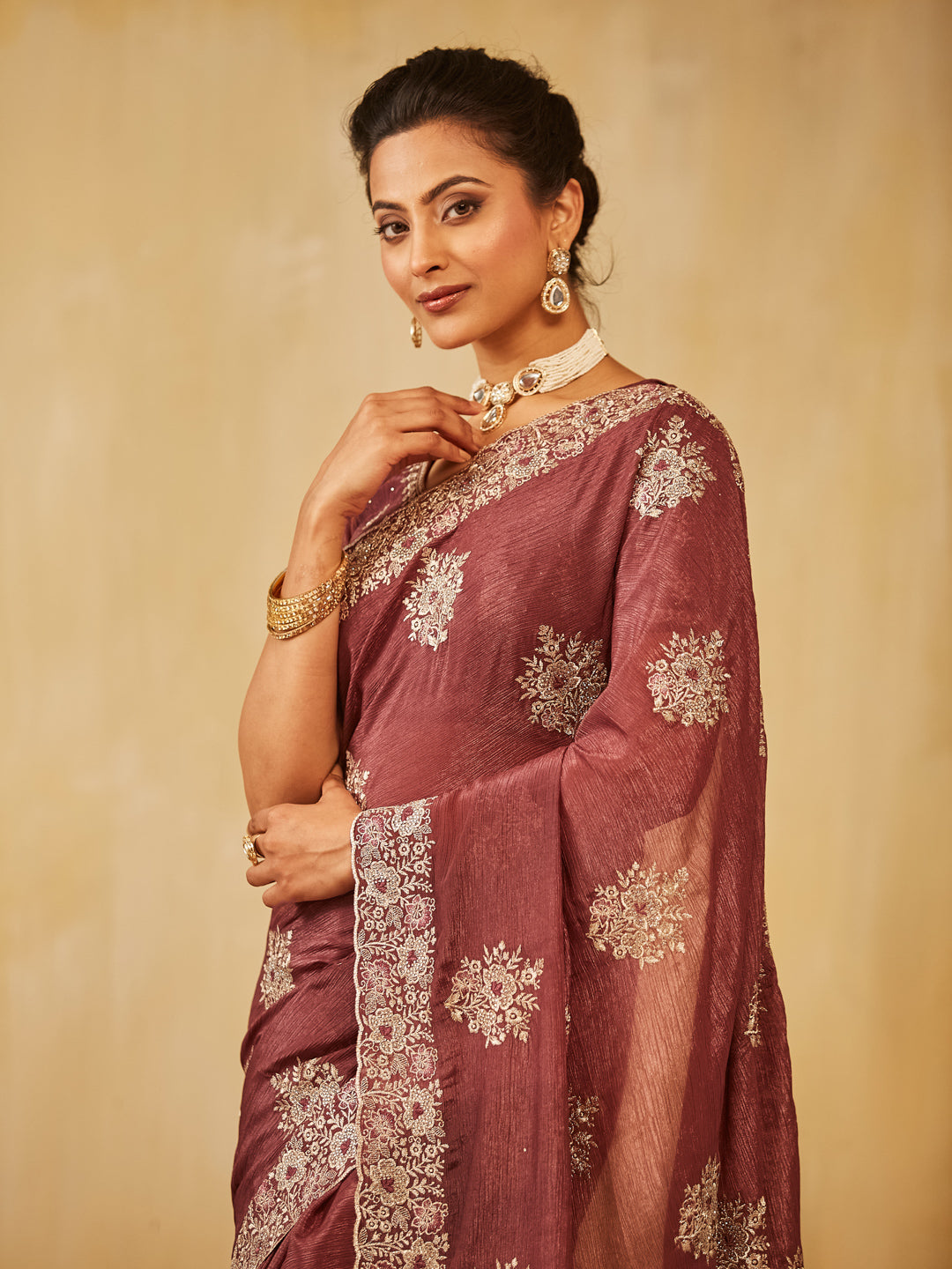 Dhiyona KS Women's Floral Embroidered Pure Chiffon Saree