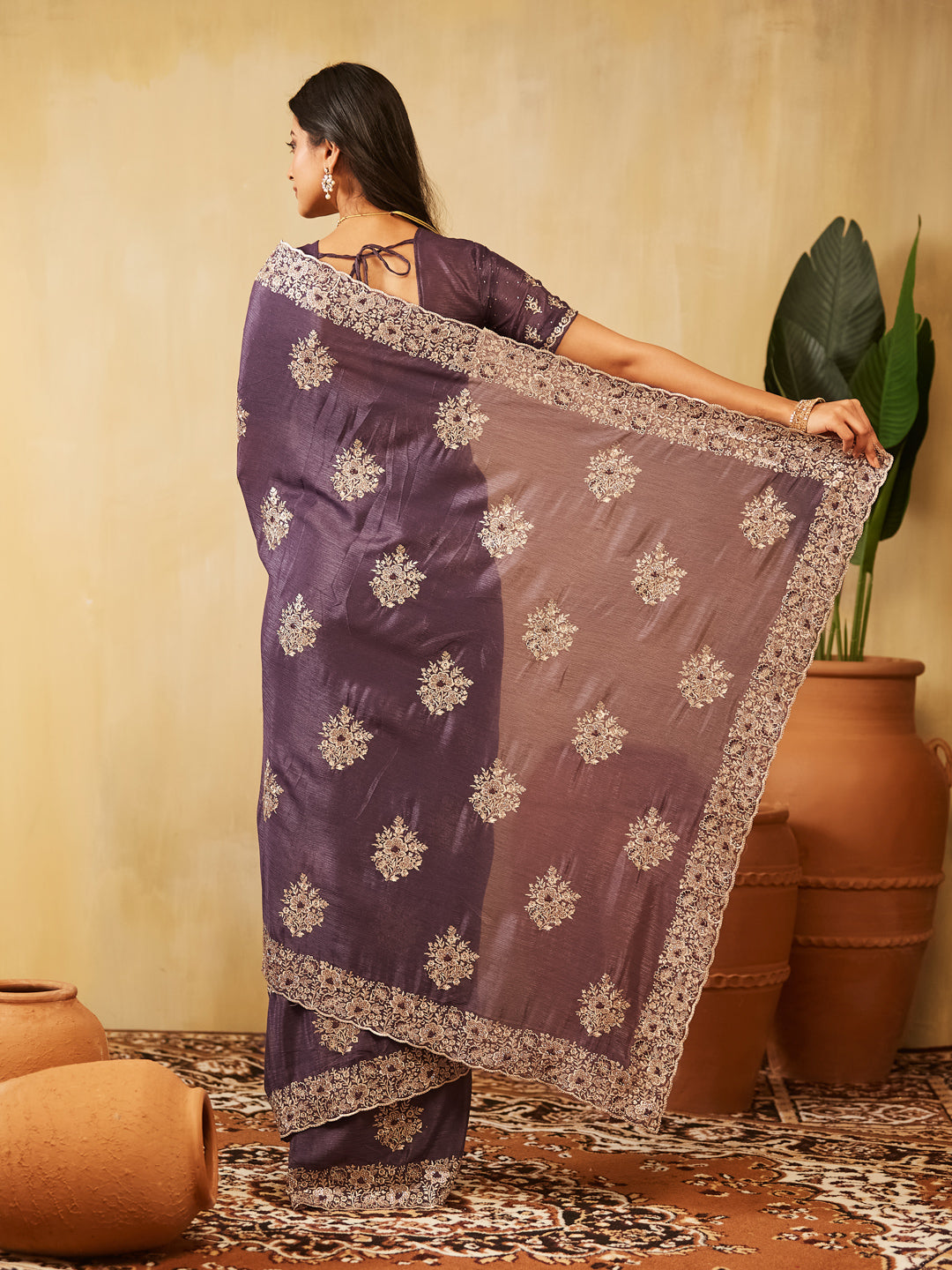 Dhiyona KS Women's Floral Embroidered Pure Chiffon Saree