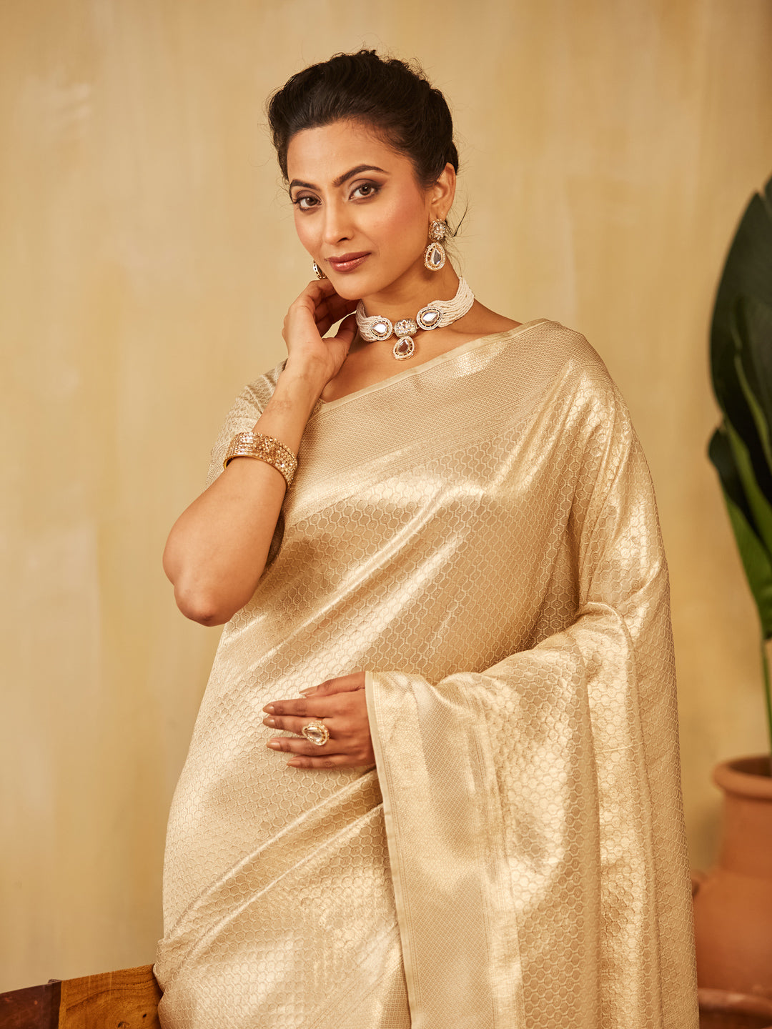 Dhiyona KS Women's Woven Design Zari Banarasi Saree