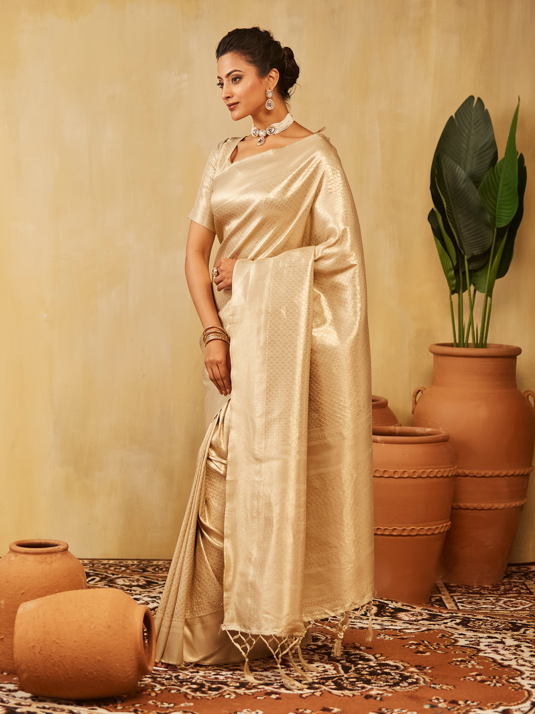 Dhiyona KS Women's Woven Design Zari Banarasi Saree