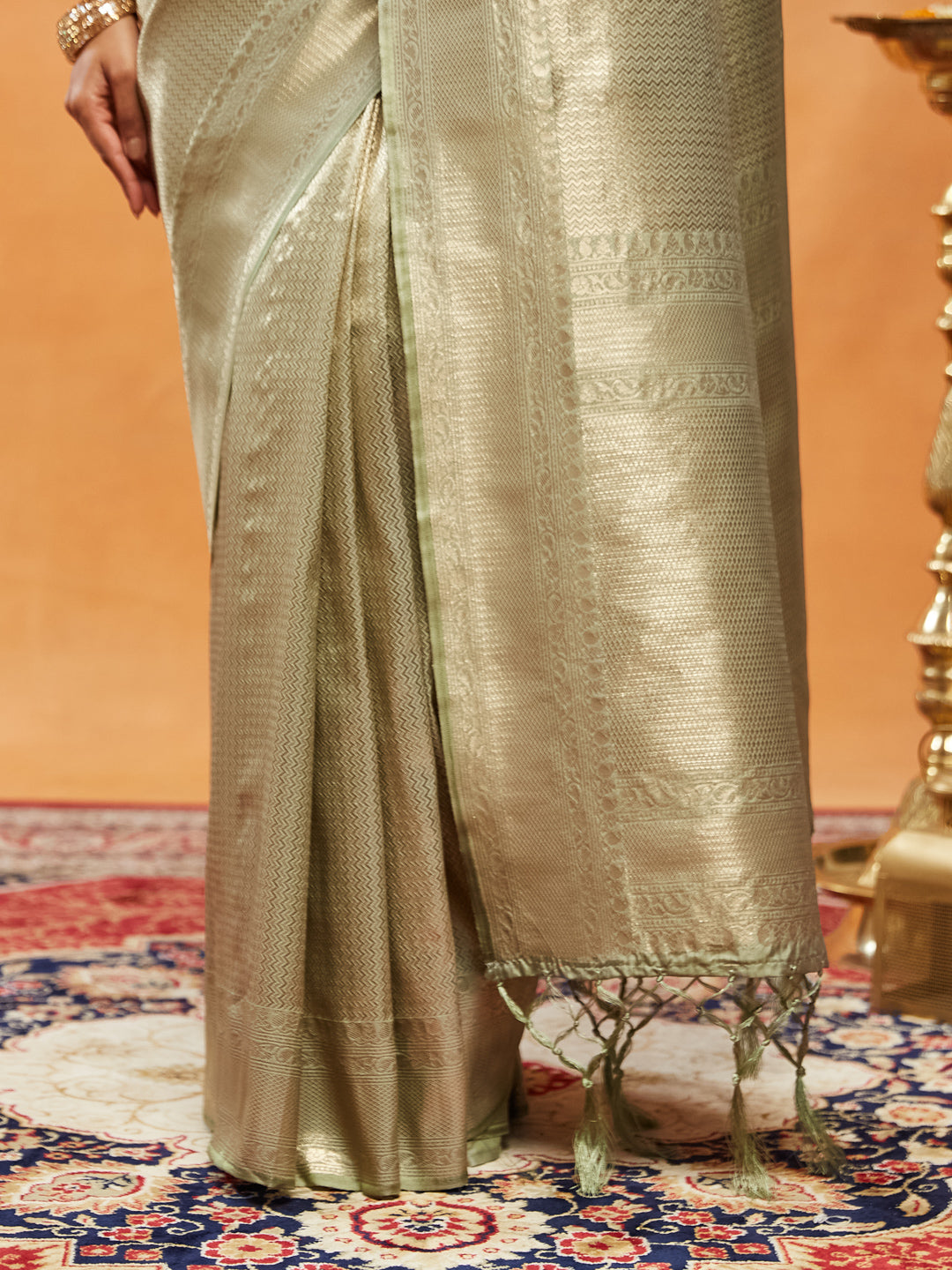 Dhiyona KS Women's Woven Design Zari Banarasi Saree