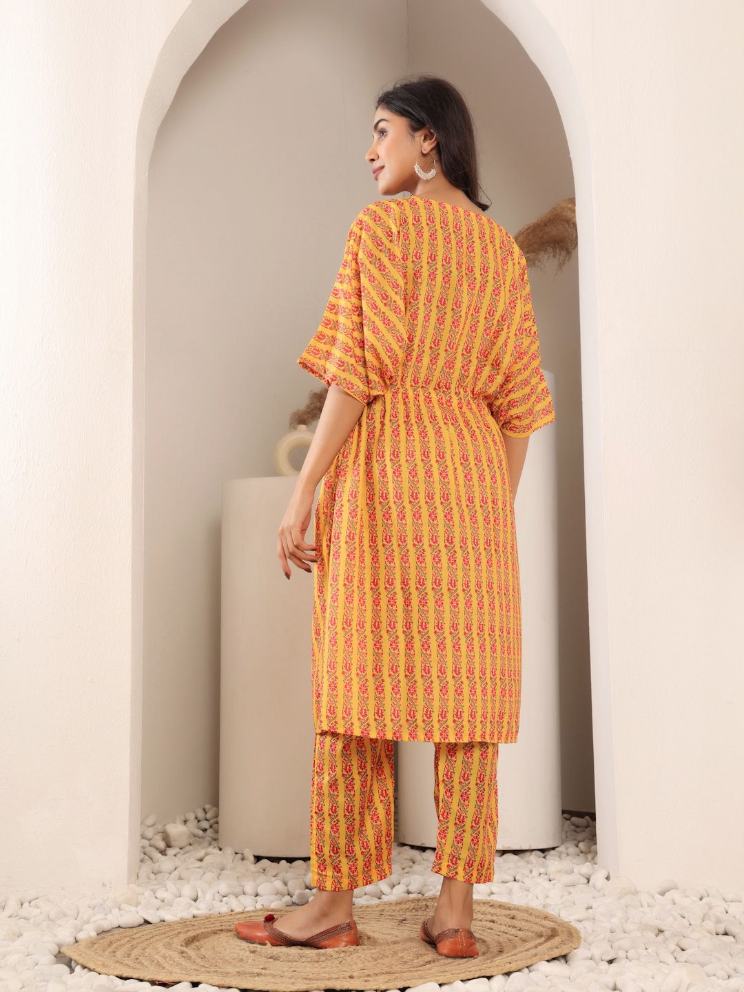 Dhiyona VA Women'sFloral Printed V-Neck Pure Cotton Kaftan Kurta With Trouser