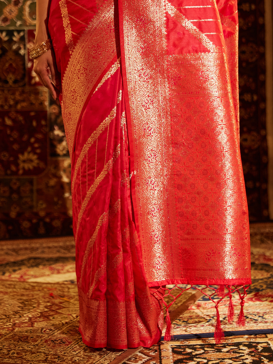 Dhiyona KS Women's Woven Design Zari Art Silk Banarasi Saree