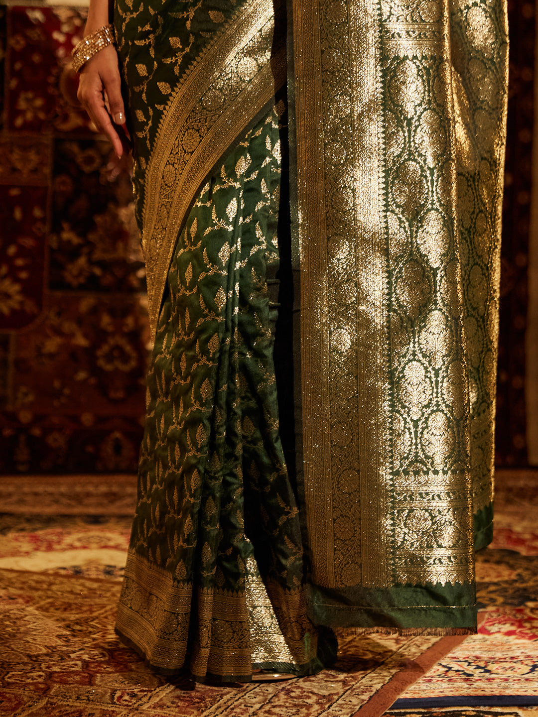 Dhiyona KS Women's Woven Design Ethnic Motifs Zari Banarasi Saree