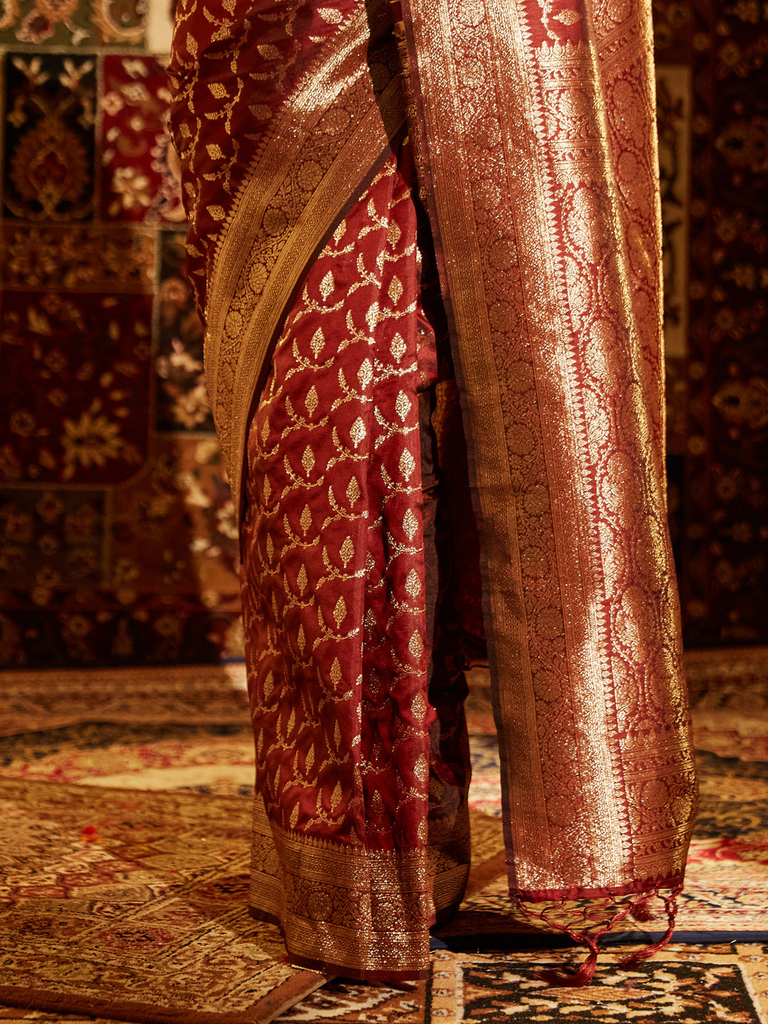 Dhiyona KS Women's Woven Design Zari Banarasi Saree