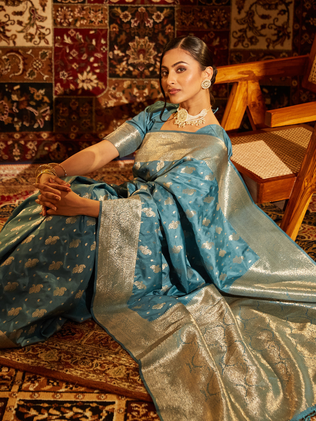 Dhiyona KS Women's Paisley Woven Design Zari Banarasi Saree