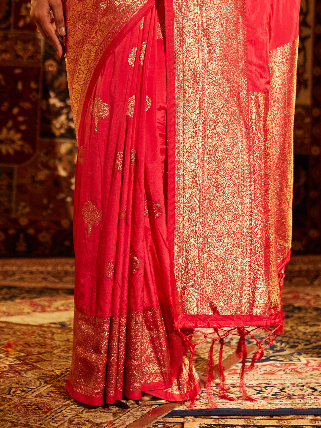 Dhiyona KS Women's Woven Design Zari Banarasi Saree