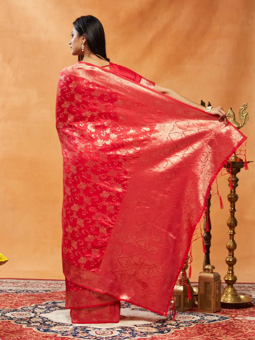 Dhiyona KS Women's Floral Woven Design Zari Banarasi Saree