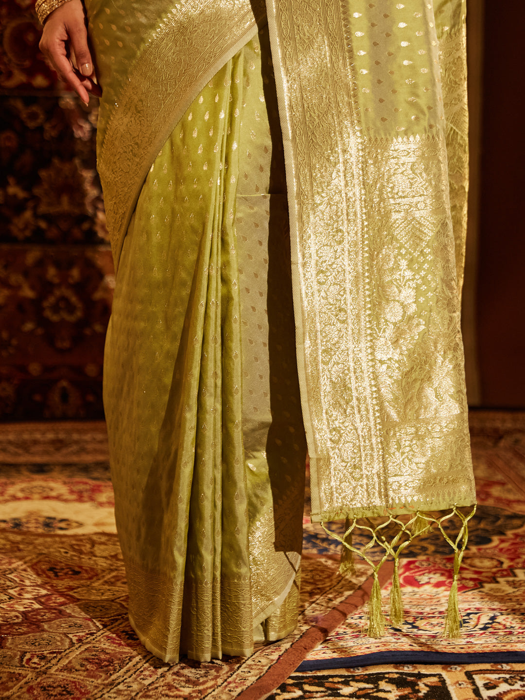 Dhiyona KS Women's Woven Design Zari Art Silk Banarasi Saree