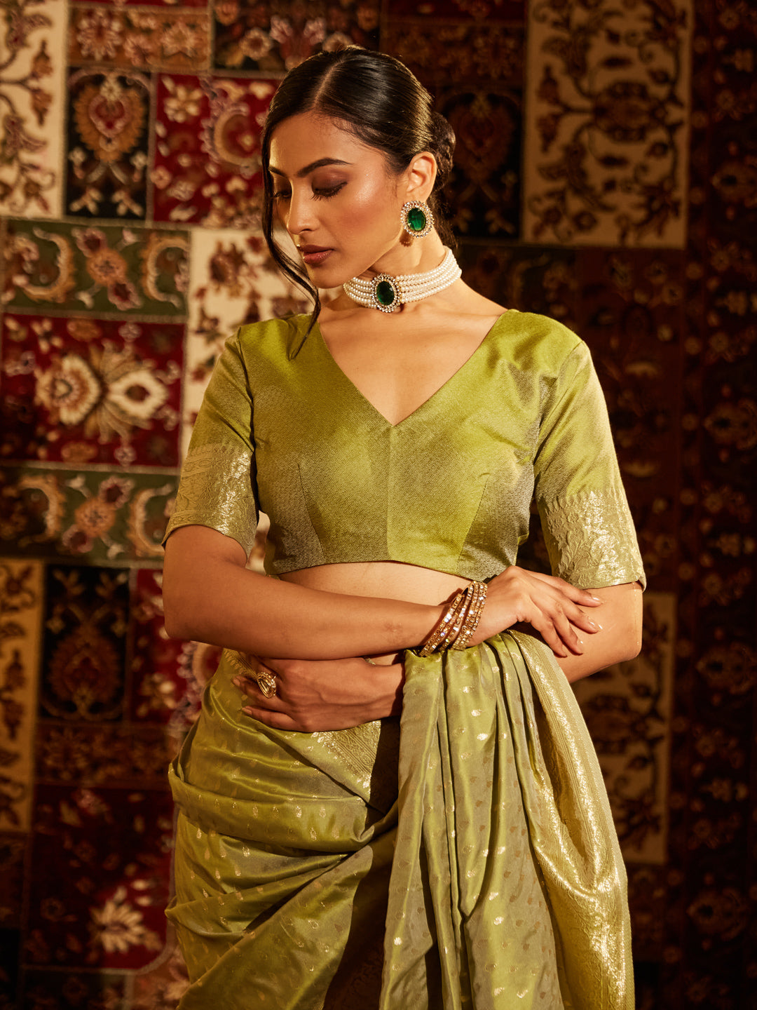 Dhiyona KS Women's Woven Design Zari Art Silk Banarasi Saree