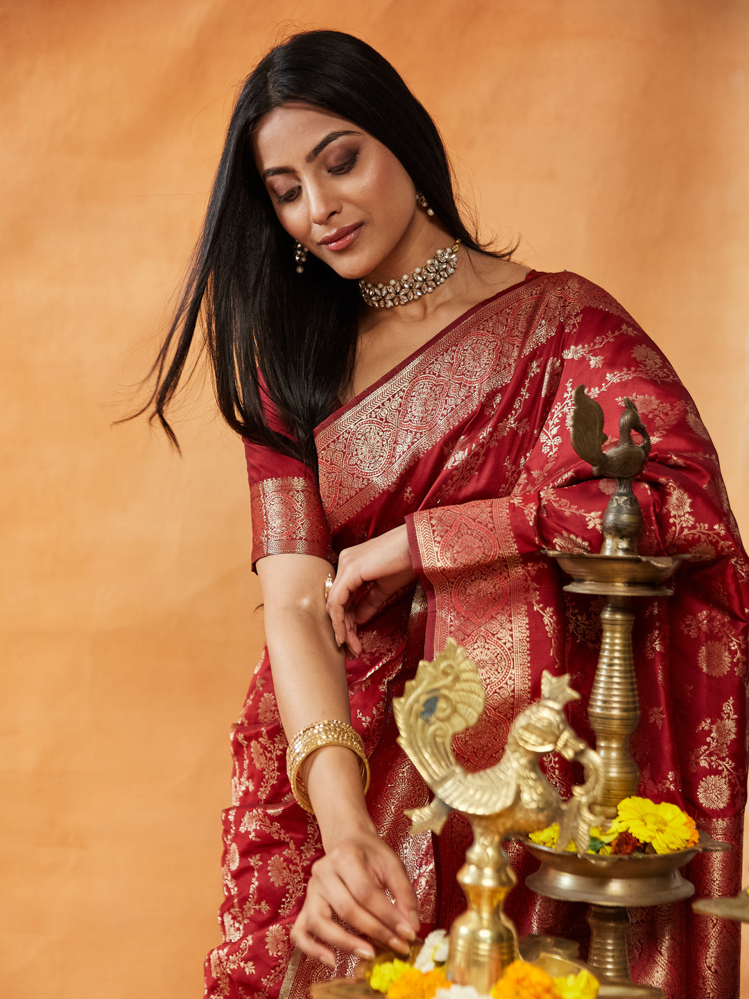 Dhiyona KS Women's Floral Woven Design Zari Banarasi Saree
