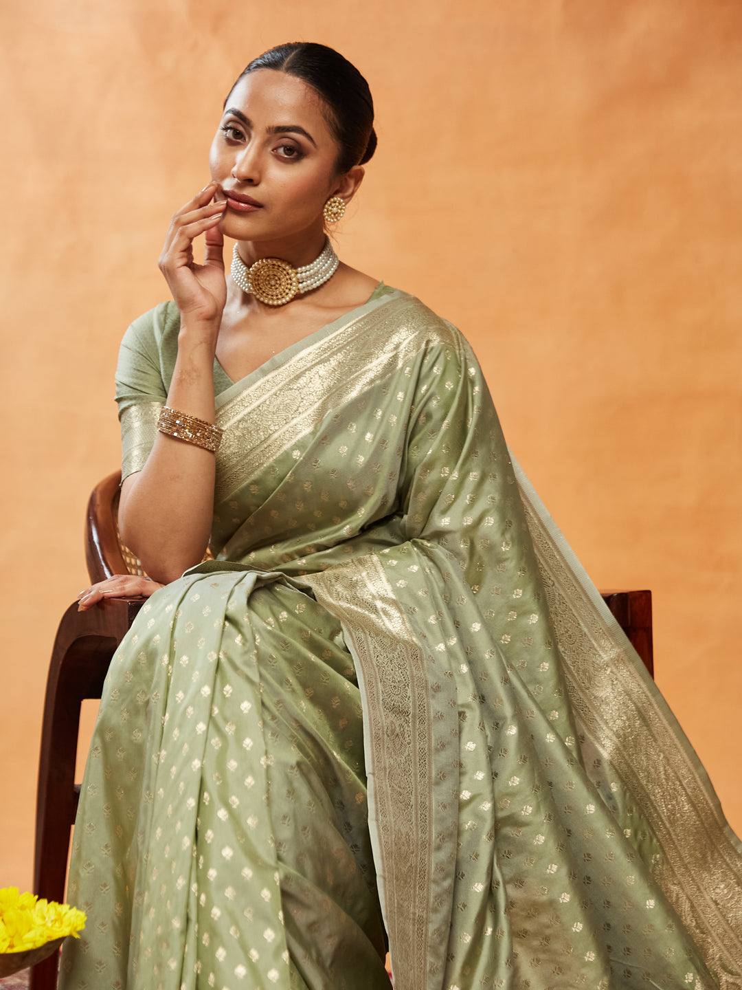 Dhiyona KS Women's Ethnic Motifs Woven Design Zari Art Silk Banarasi Saree