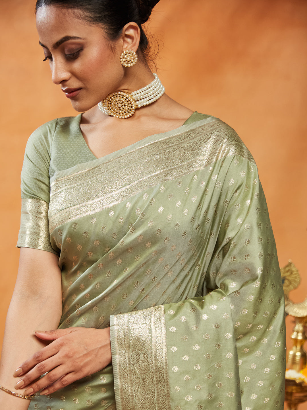 Dhiyona KS Women's Ethnic Motifs Woven Design Zari Art Silk Banarasi Saree