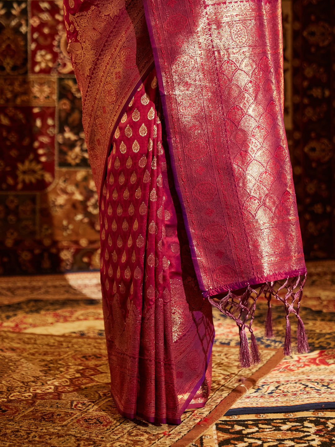 Dhiyona KS Women's Woven Design Zari Banarasi Saree