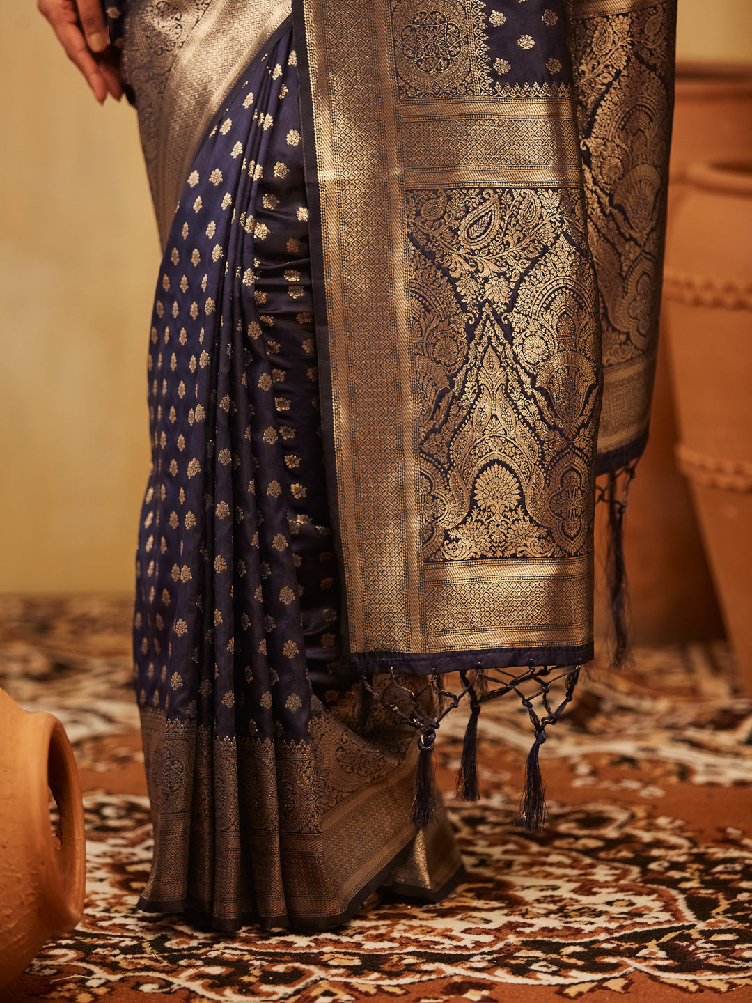 Dhiyona KS Women's Ethnic Motifs Woven Design Zari Banarasi Saree