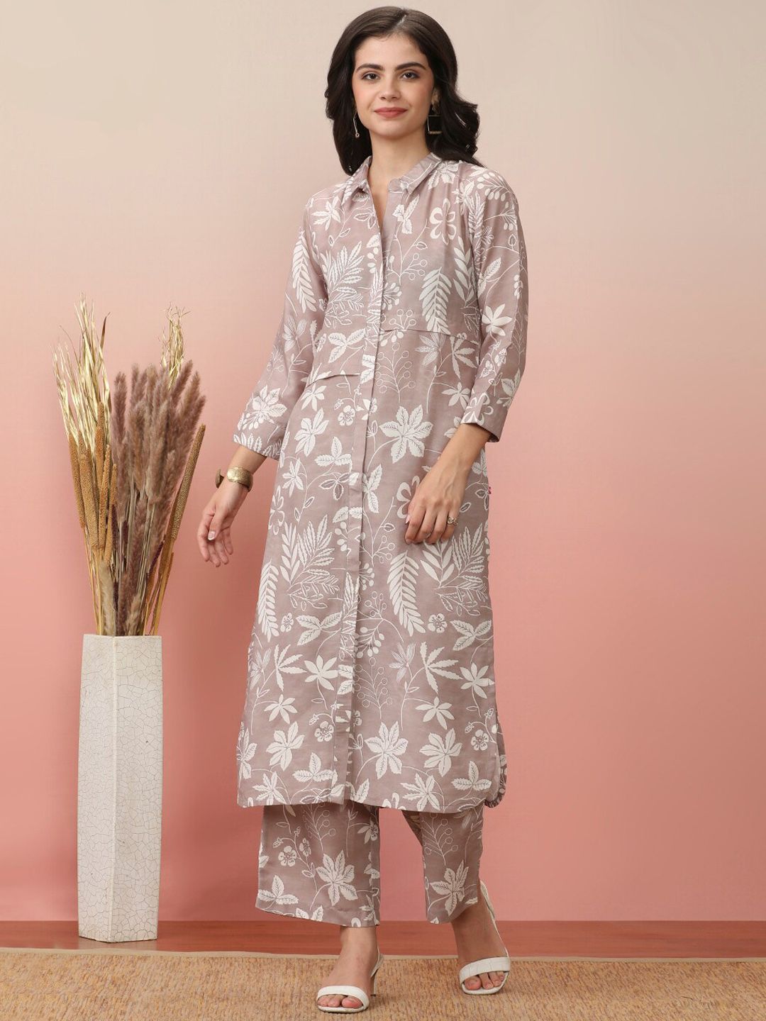 Dhiyona VA Women'sFloral Printed Kurta with Trousers