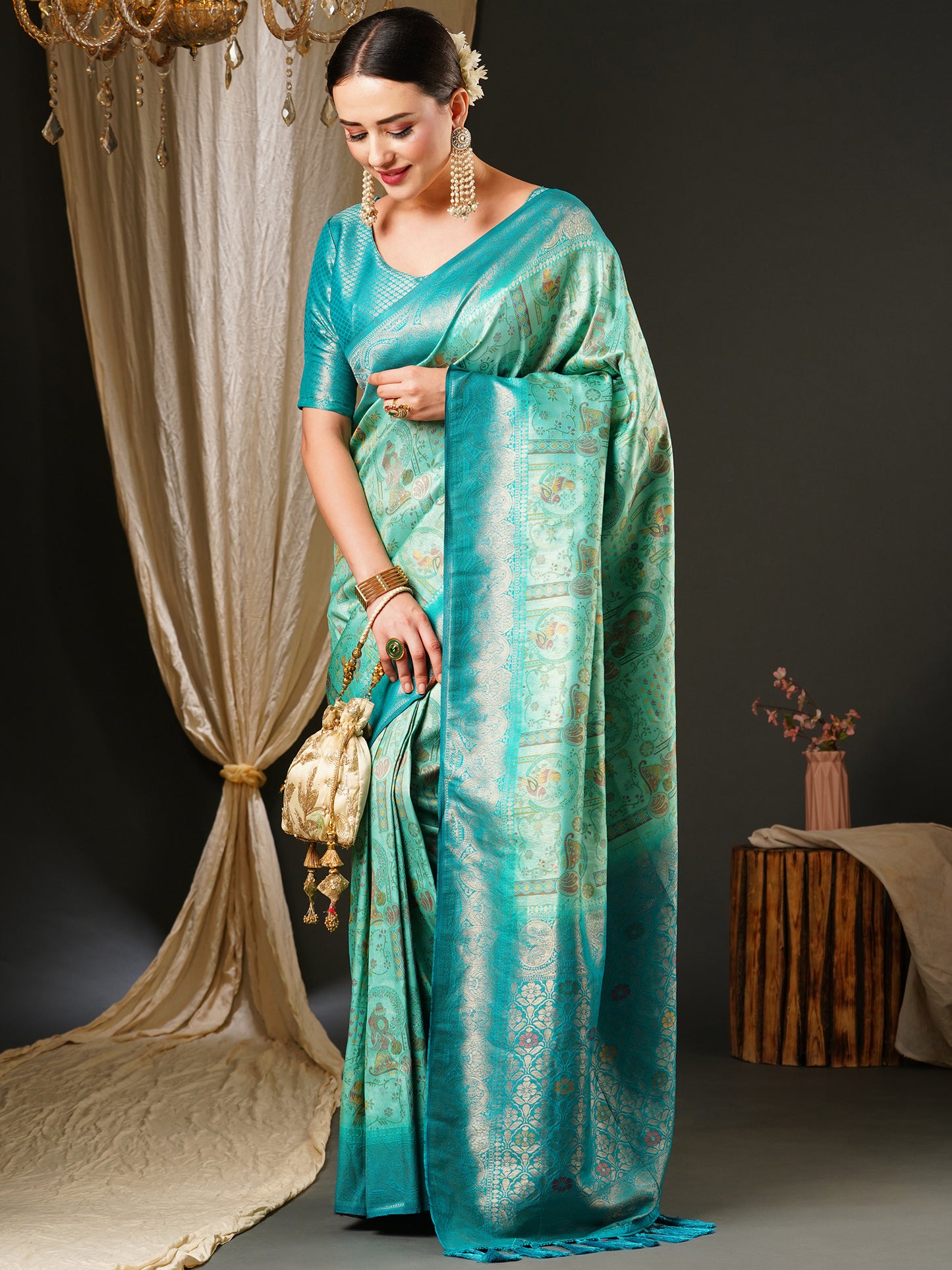 Women's Kanjeevaram Silk Blue Woven Design Celebrity Saree With Blouse Piece