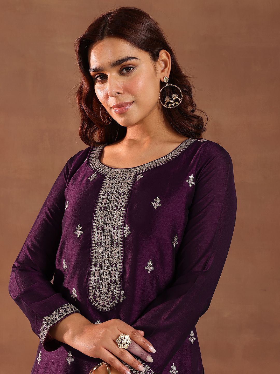 Dhiyona LB Women's Ethnic Motifs Embroidered Sequinned Straight Kurta with Trousers & Dupatta