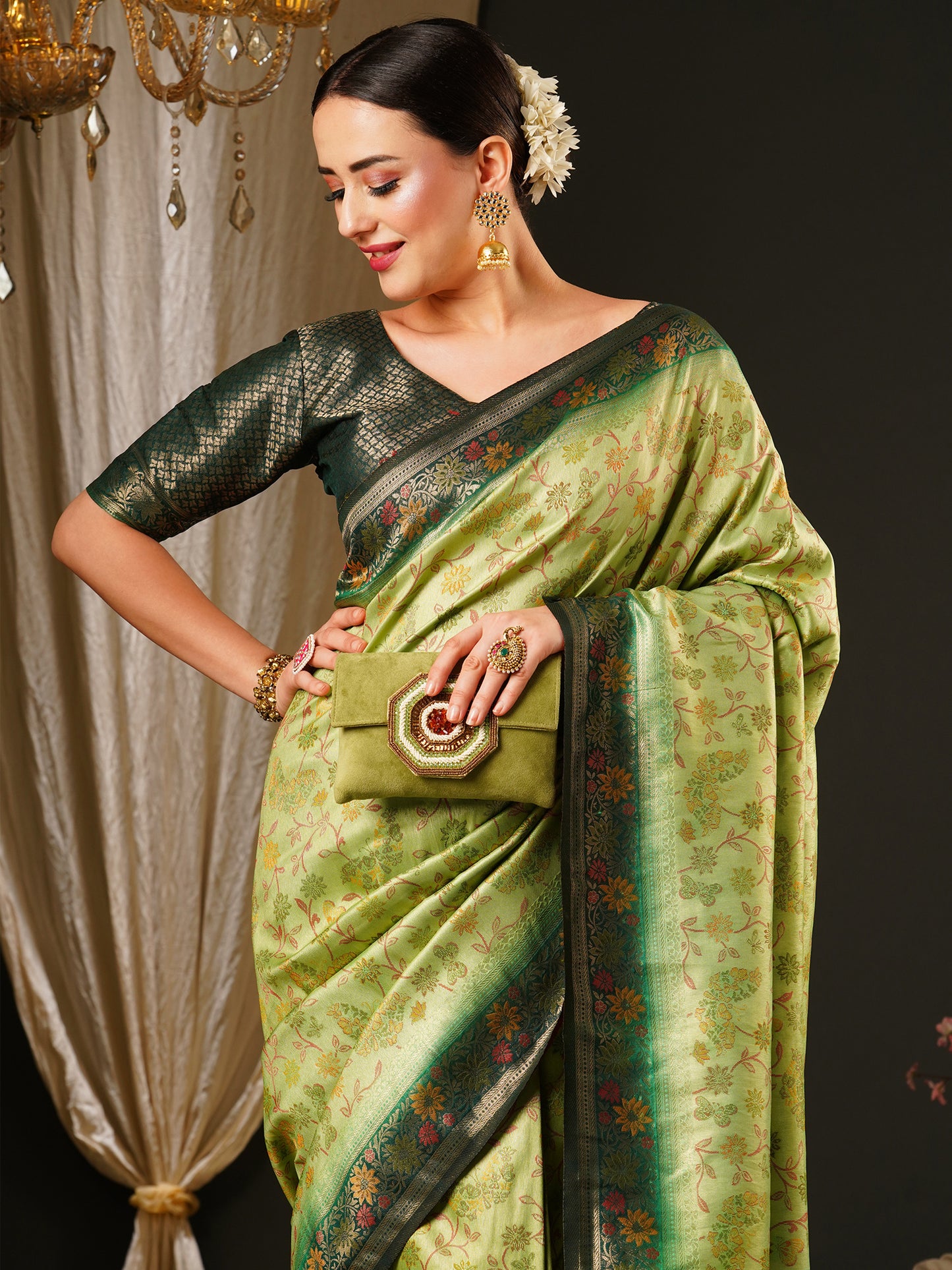 Women's Kanjeevaram Silk Light Green Woven Design Celebrity Saree With Blouse Piece
