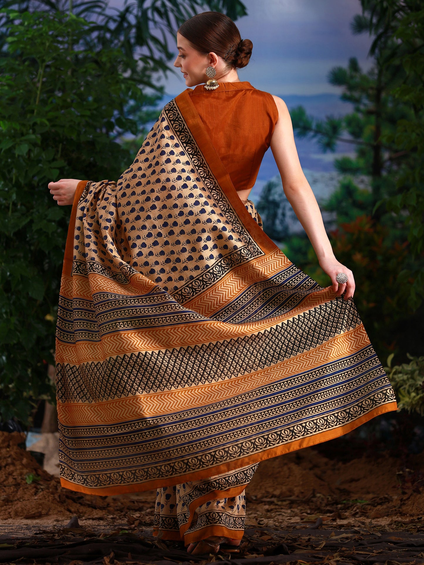 Women's Bhagalpuri Silk Cream Printed Designer Saree With Blouse Piece