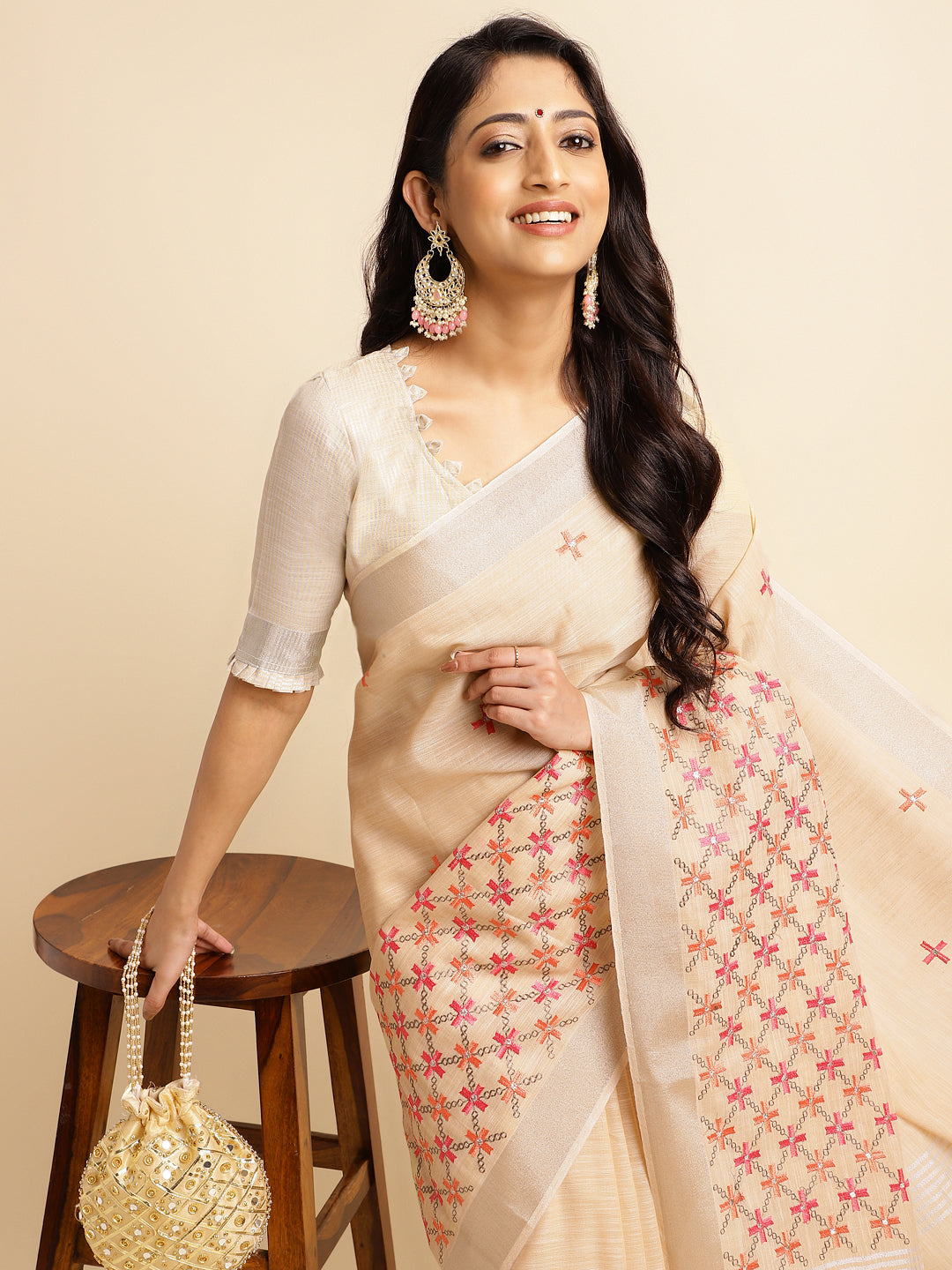 Dhiyona GR Women's CT Beige Cotton Linen Silk Embroidered Saree