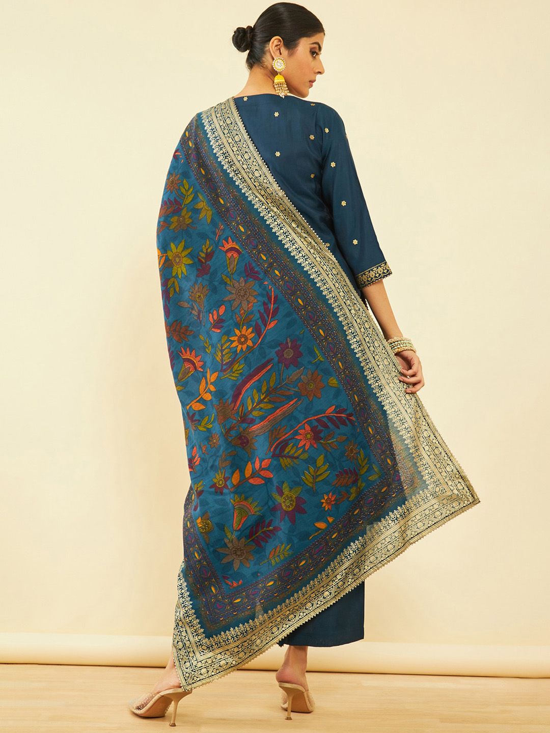 Dhiyona SO Women's Ethnic Motifs Woven Design Zari Straight Kurta With Trousers & Dupatta