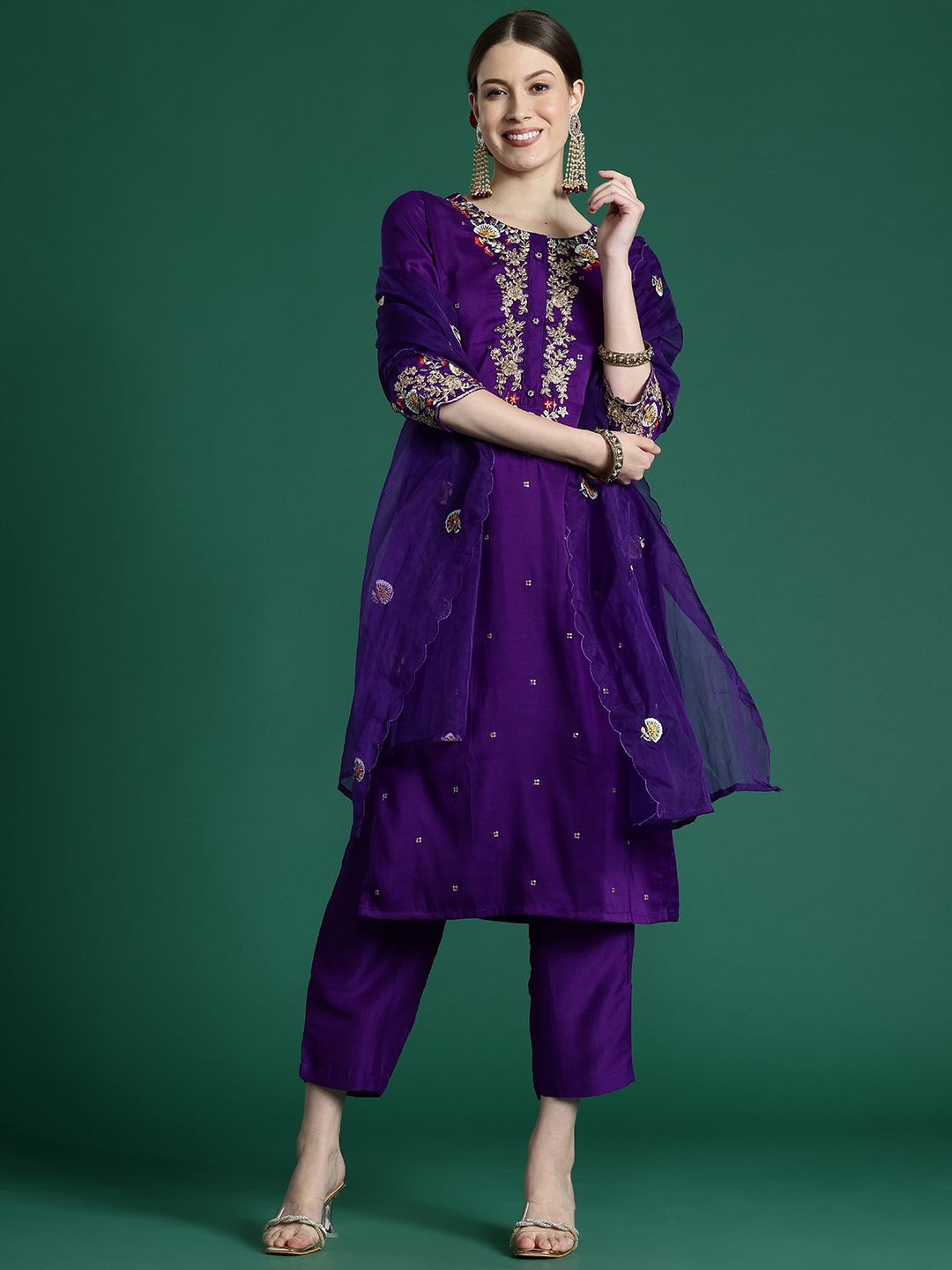 Dhiyona IE Floral Embroidered Thread Work Kurta With Trousers & Dupatta