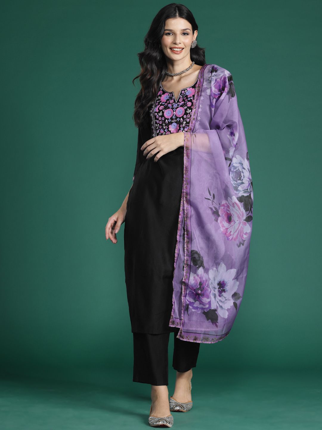 Dhiyona IE Floral Embroidered Regular Sequinned Liva Kurta With Trousers & Dupatta