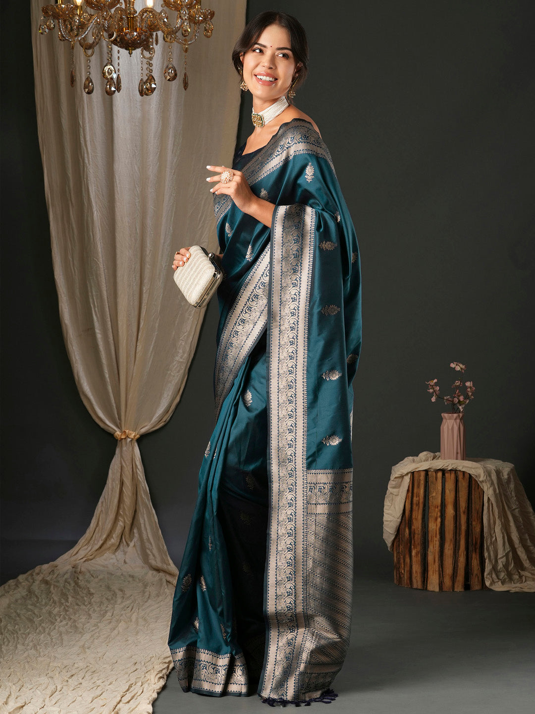 Women's Silk Blend Teal blue Woven Design Designer Saree With Blouse Piece